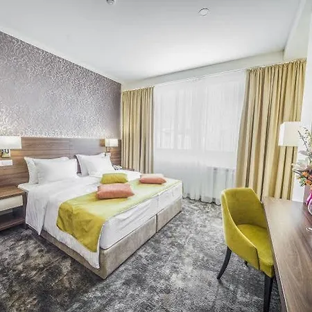Marshal Garni Hotel