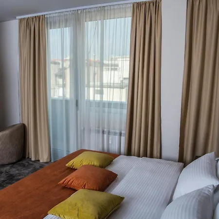 Marshal Garni 4* Belgrado